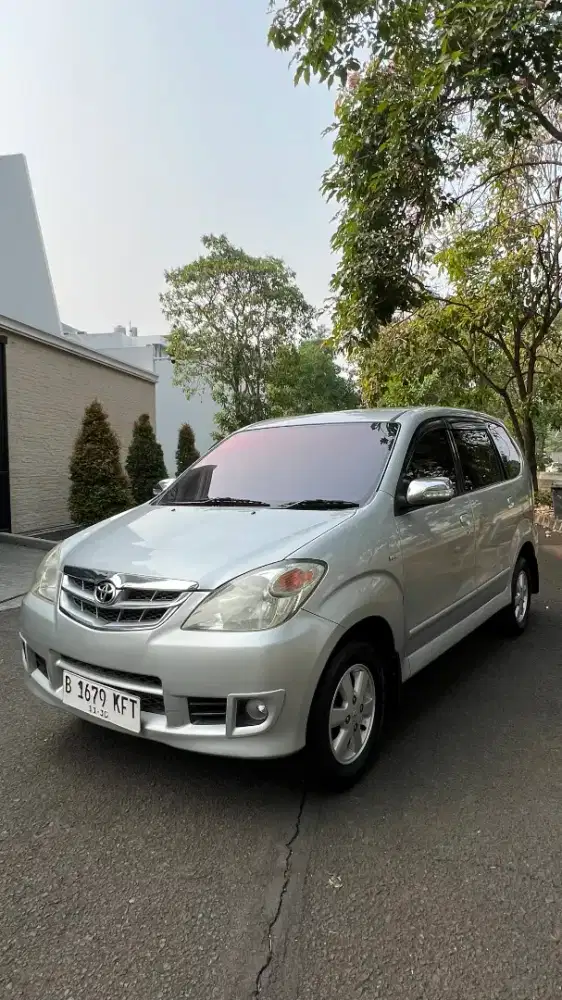 Toyota Avanza G 2010 Matic Silver Kondisi enak pakai