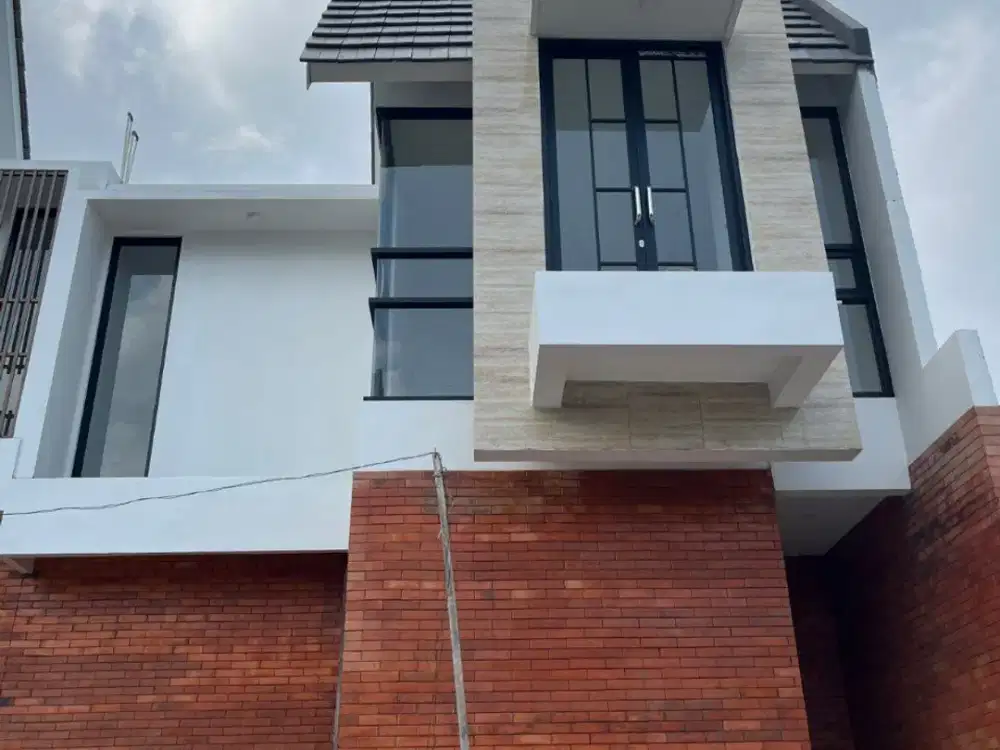 Villa Mewah Type 60/72 Dekat JTP 3 & Lippo Mall Batu (Ada Kolam Renang)