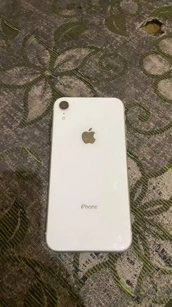 Iphone xr 64 white