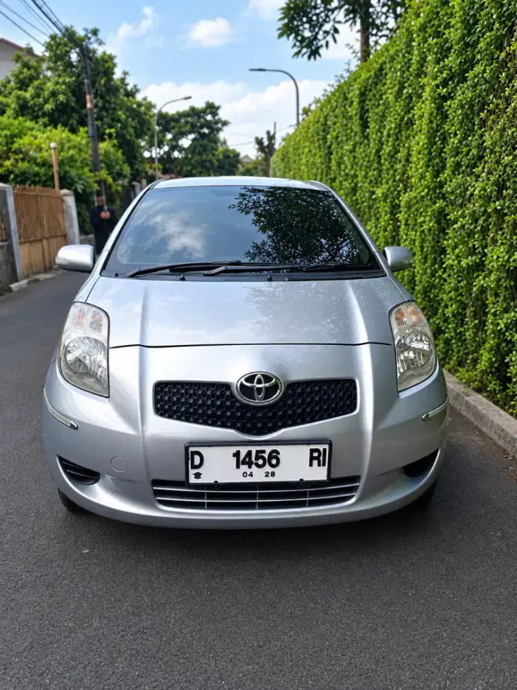 Toyota Yaris e manual 2008