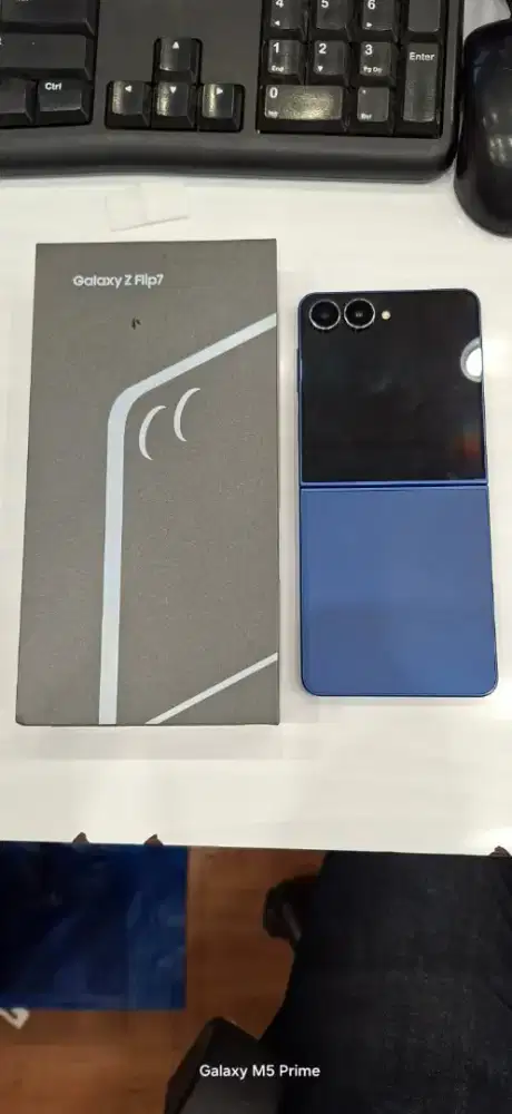 Samsung Galaxy Z flip7 12/256