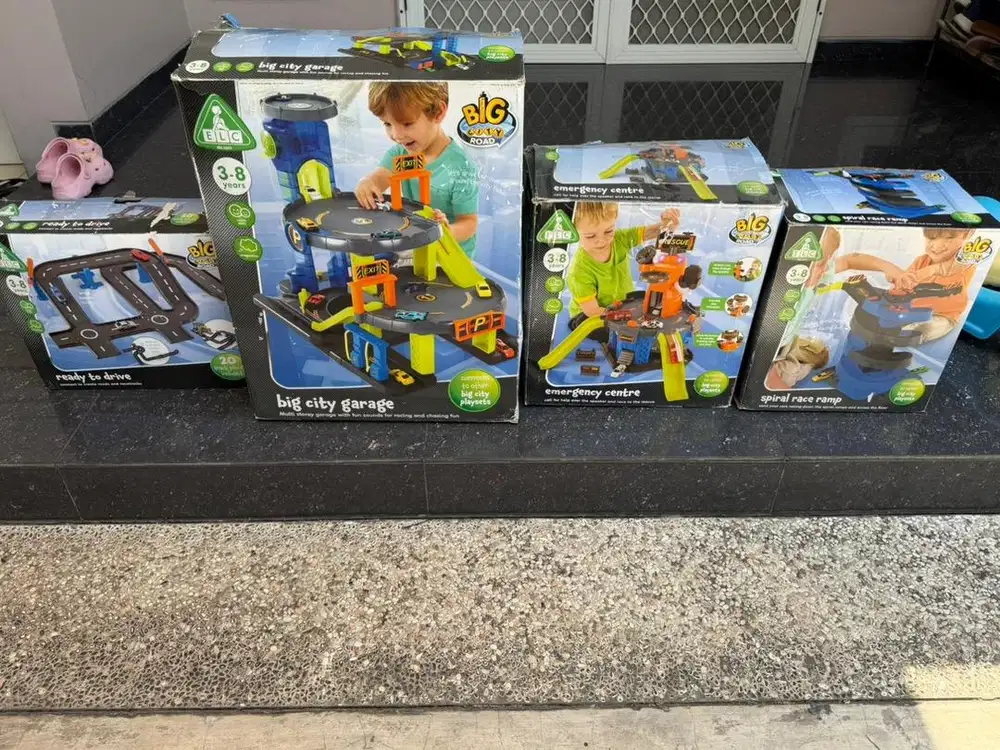 Mainan anak Big city lengkap + bagus kondisinya semua rare item
