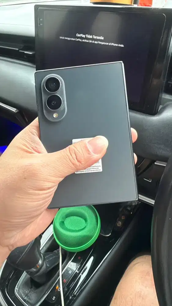 Samsung fold 8 1tb grs 10 bulan