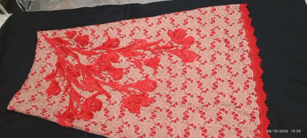 Rok Kebaya Brukat Premium Bunga 3D Merah Pjg 95 LP 78 - Langsa