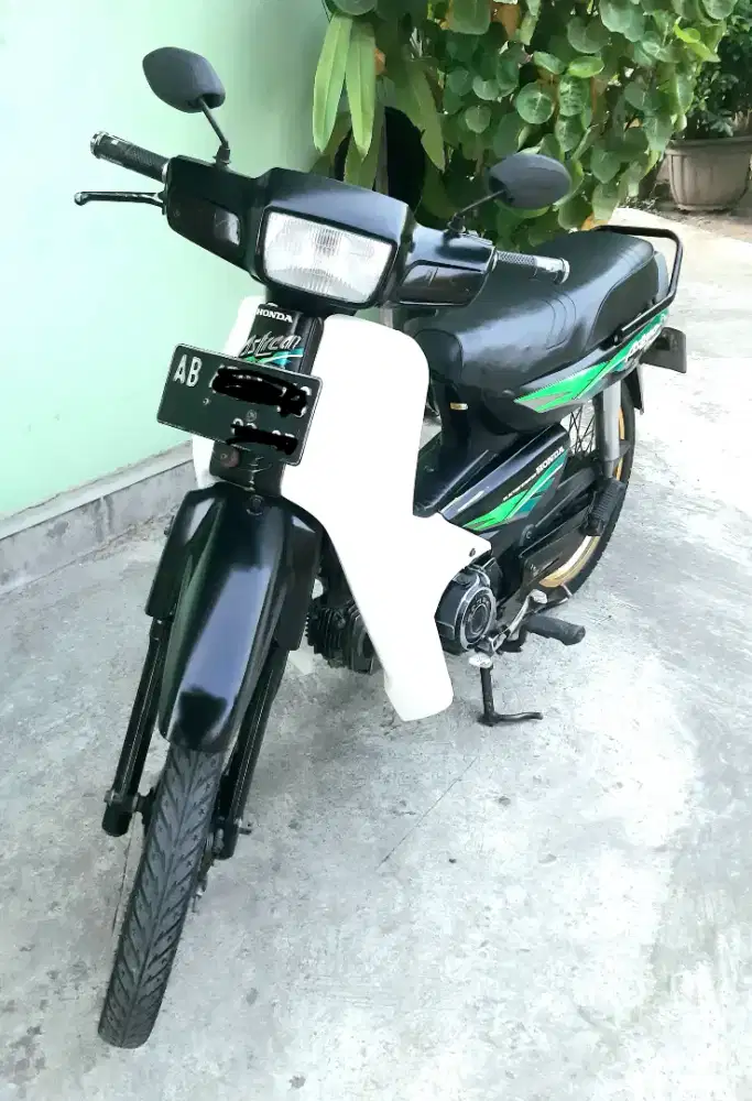 Honda astrea grand