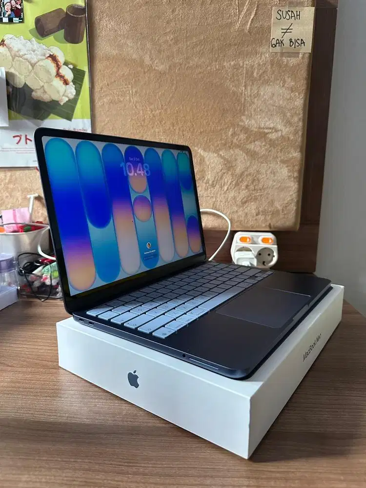 Macbook Neo 8/258 13 inch fullset no minus