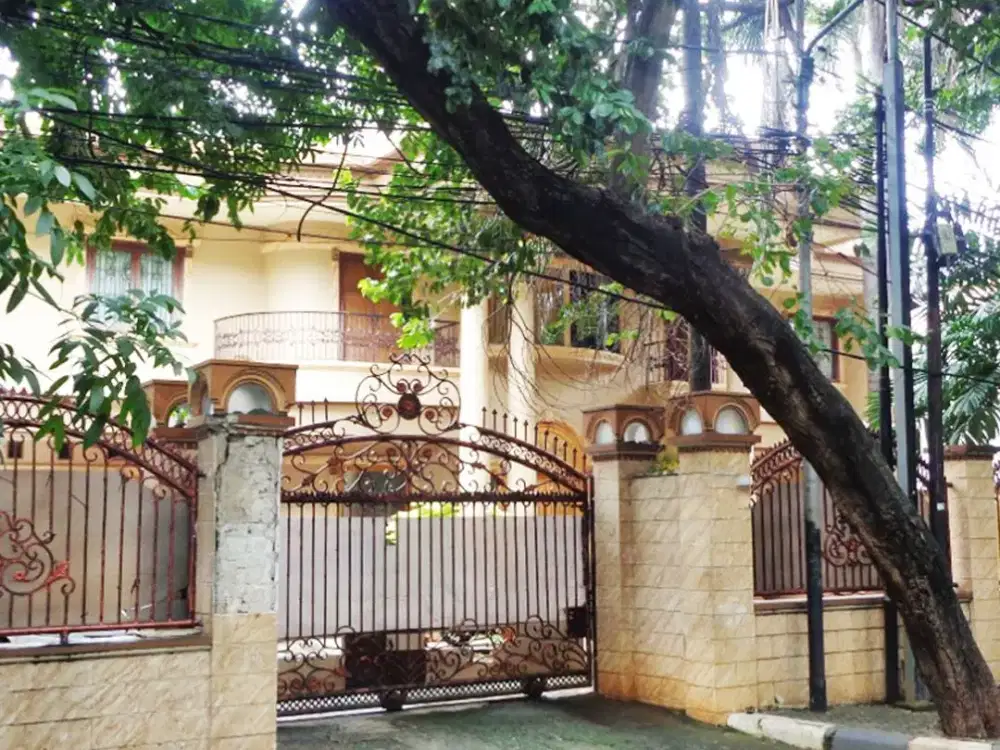 Mewah, Rumah Menteng 2 Lantai, Jl Cut Nyak Dien, Jakarta Pusat