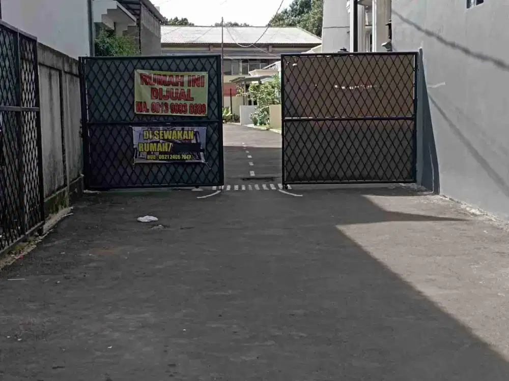 RUMAH 1 LANTAI DI PASAR REBO JAKARTA TIMUR