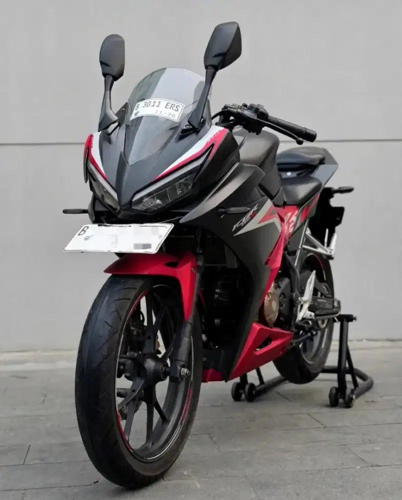 CBR 150R FACELIFT KREDIT DP MULAI 500RIBU