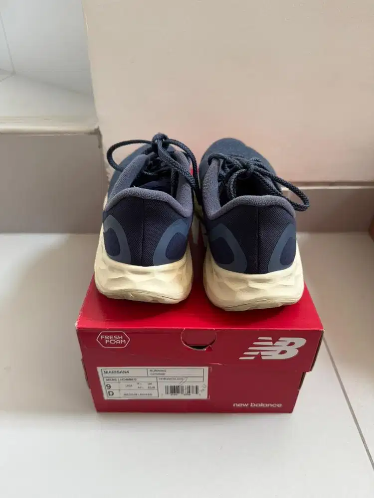 New Balance Fresh Foam Arishi v4 – Navy