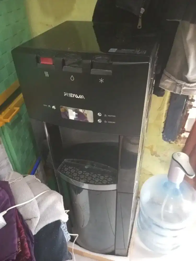 Dispenser REIWA second