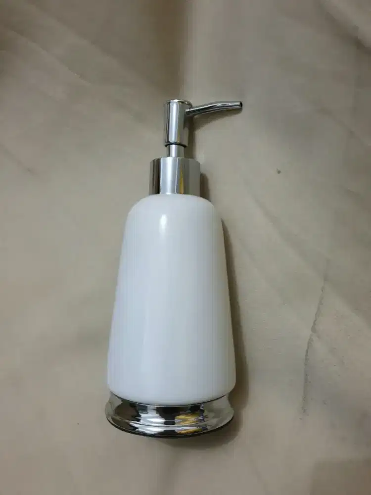 Tempat Sabun Cair Keramik