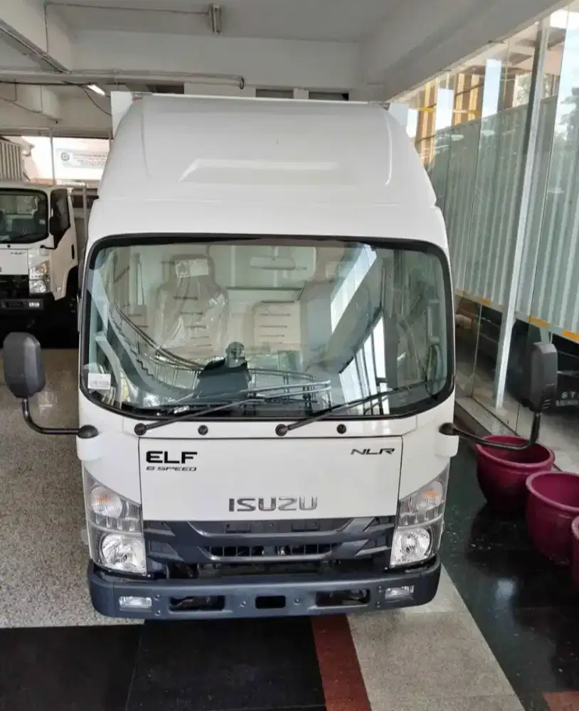 Isuzu Elf NLR L Box Besi