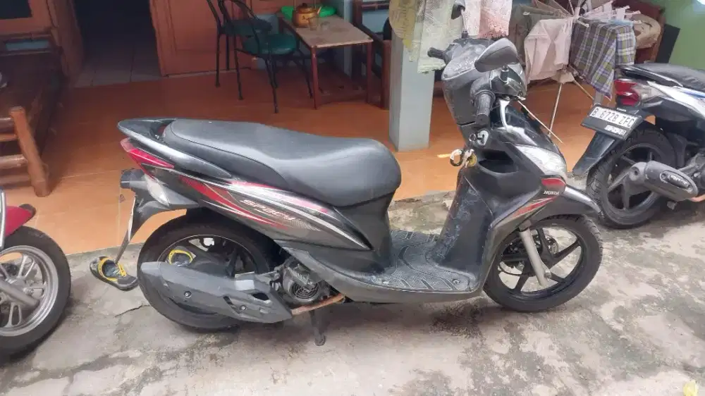 Honda spacy 2011