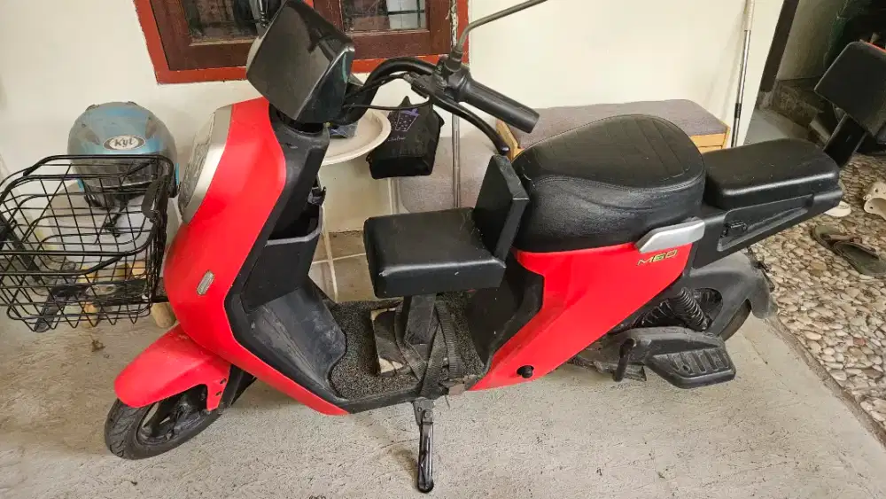 Sepeda listrik uwinfly M60