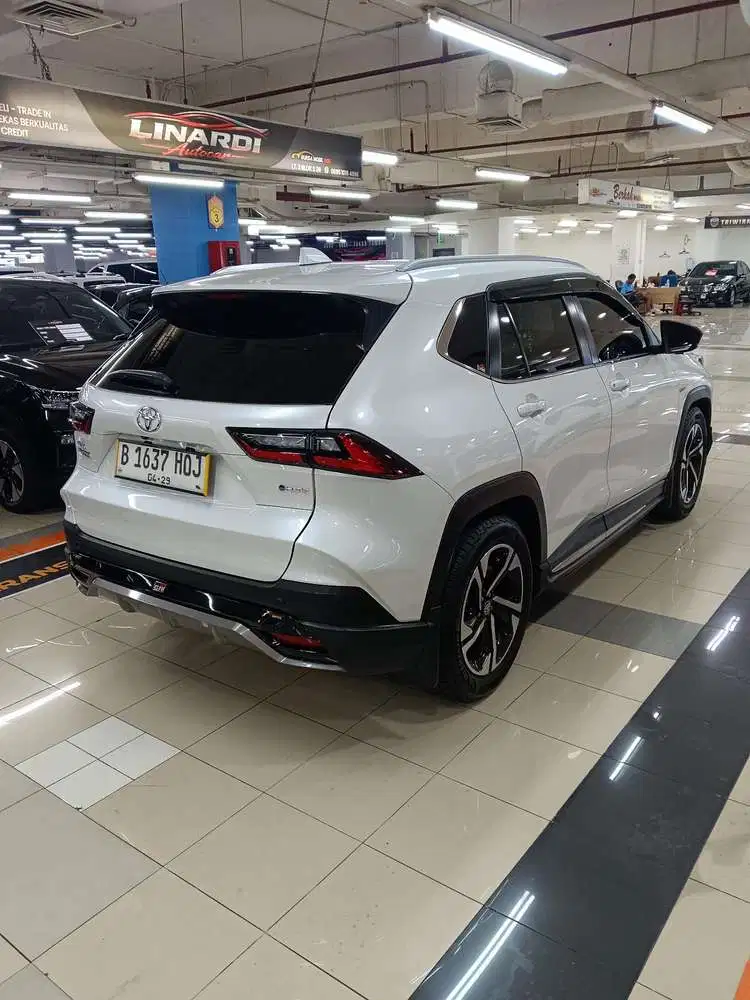 TOYOTA YARIS CROSS S HYBRID GR TSS 2023