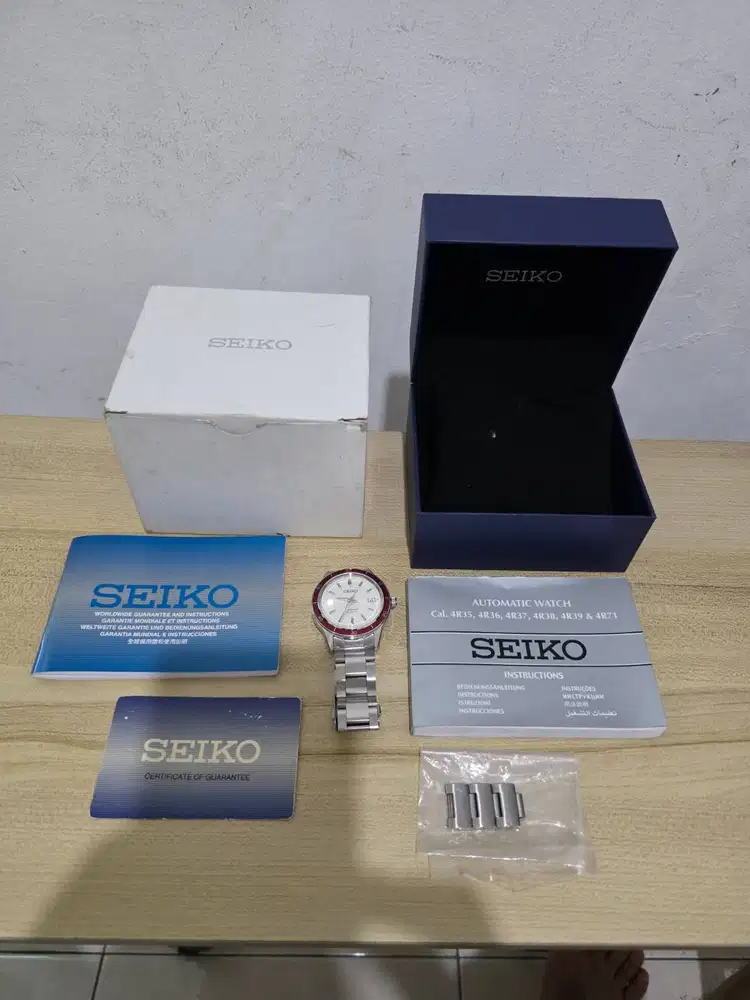 Seiko Presage SRPH93J1 Style60s Beige Dial Bonus Leather Strap