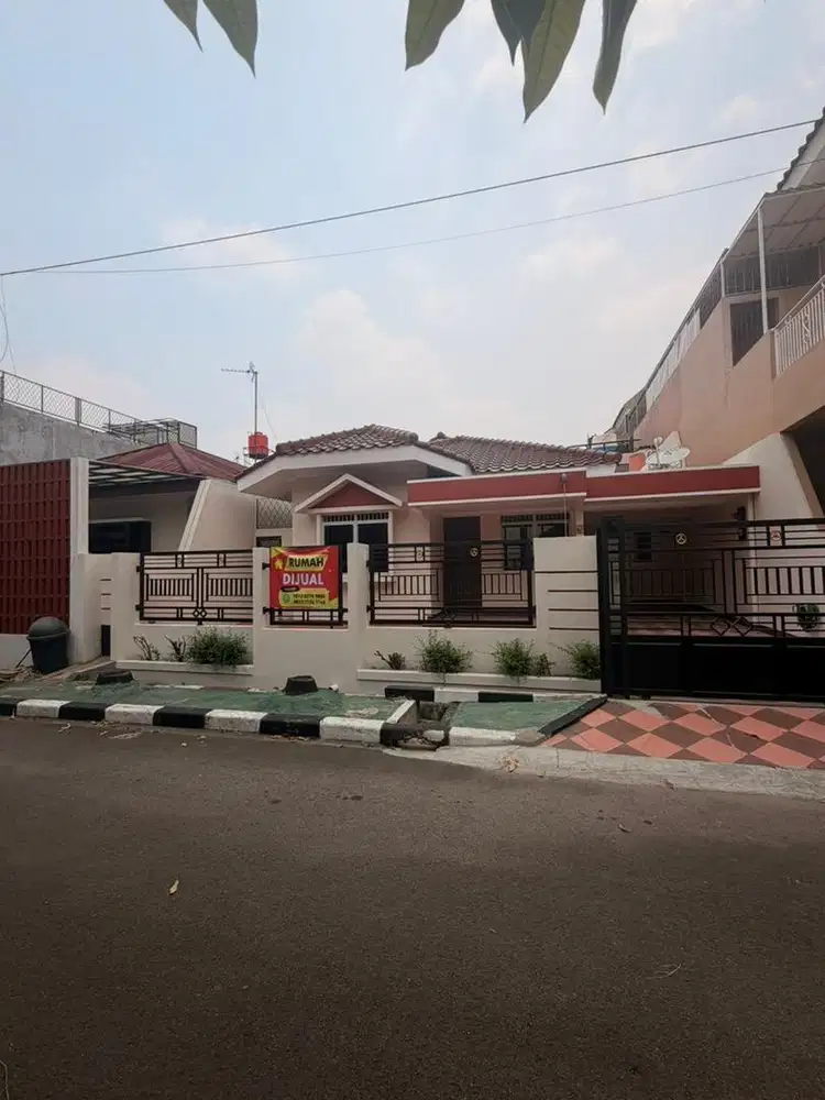 Rumah komp jatiwarna indah LT 178. Siap Huni.