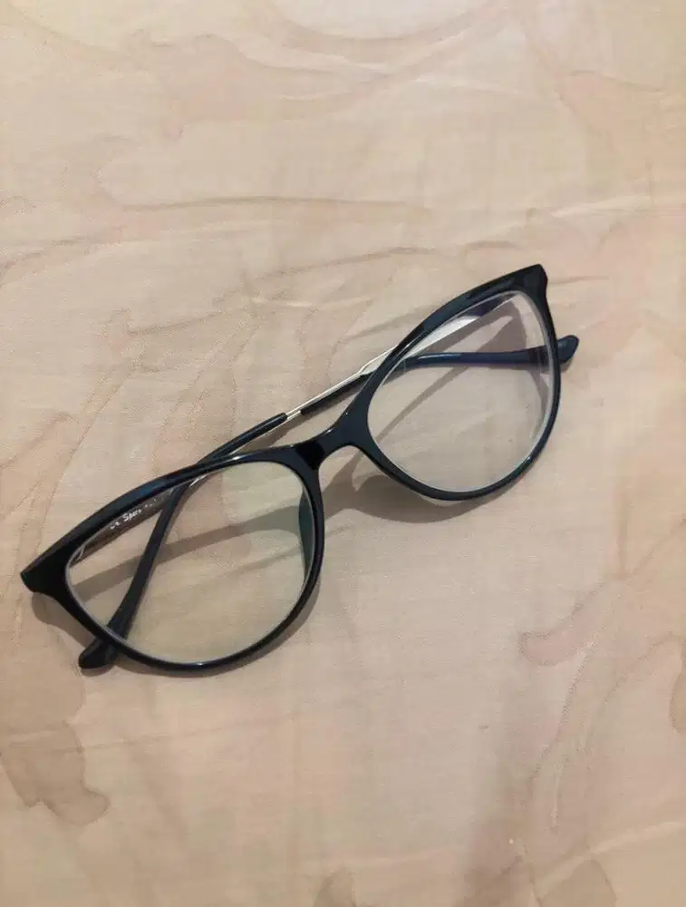 Kacamata Dr. Specs