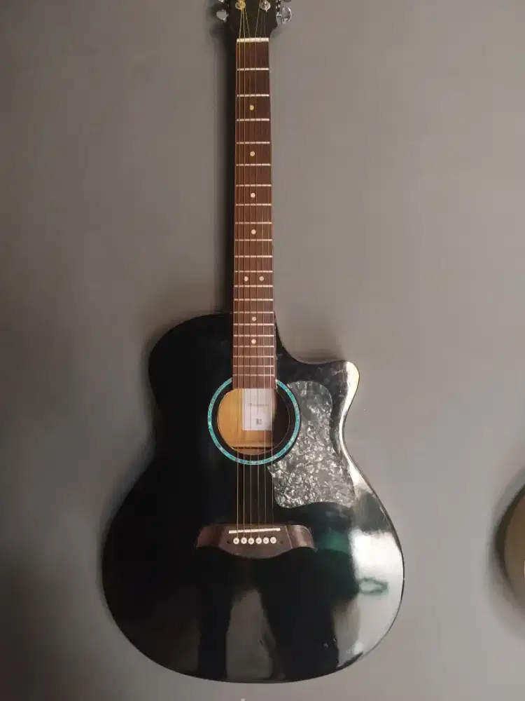 gitar lokal mandalika akustik