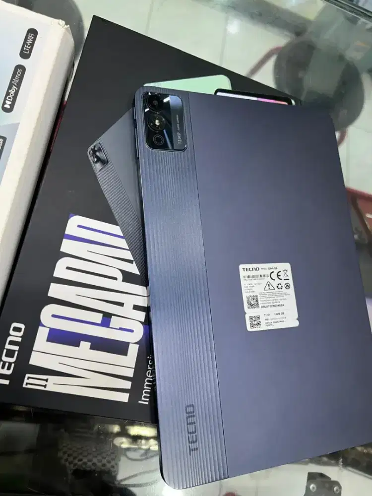 Tecno megapad 11
Ram 8/128gb
Wi-Fi + Cellular 
Mulus 99%