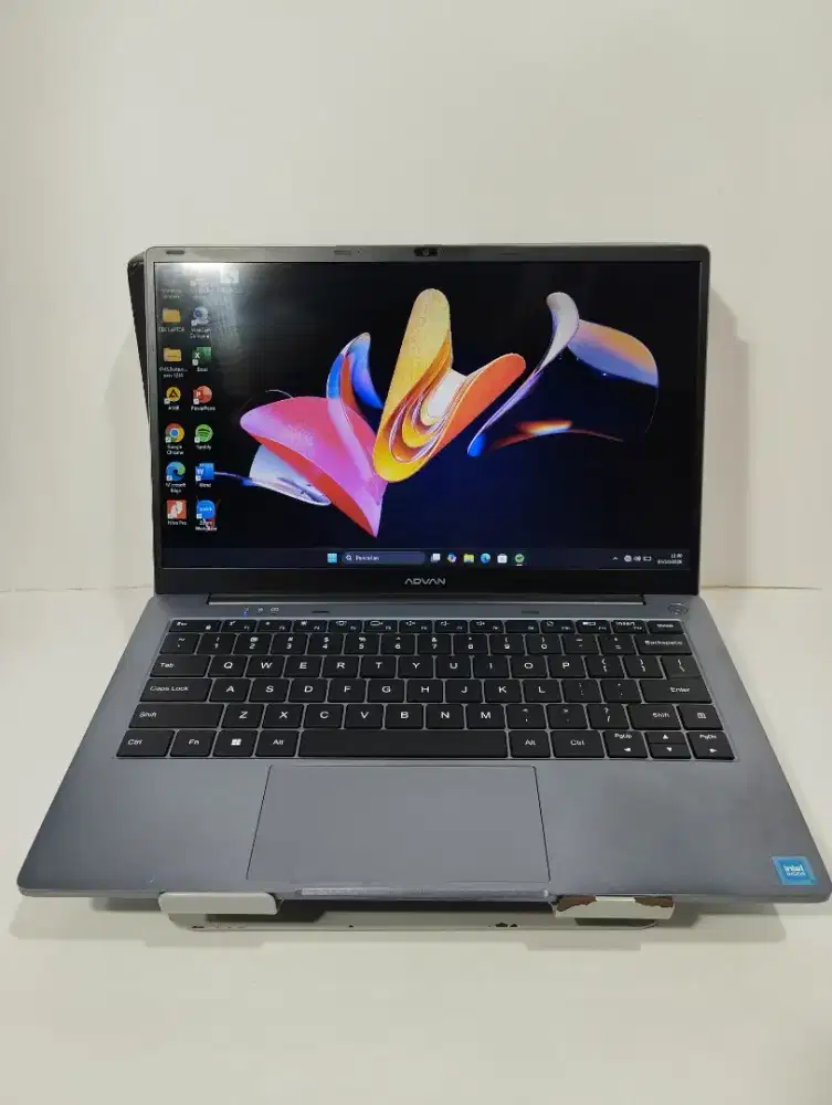 LAPTOP ADVAN TBOOK