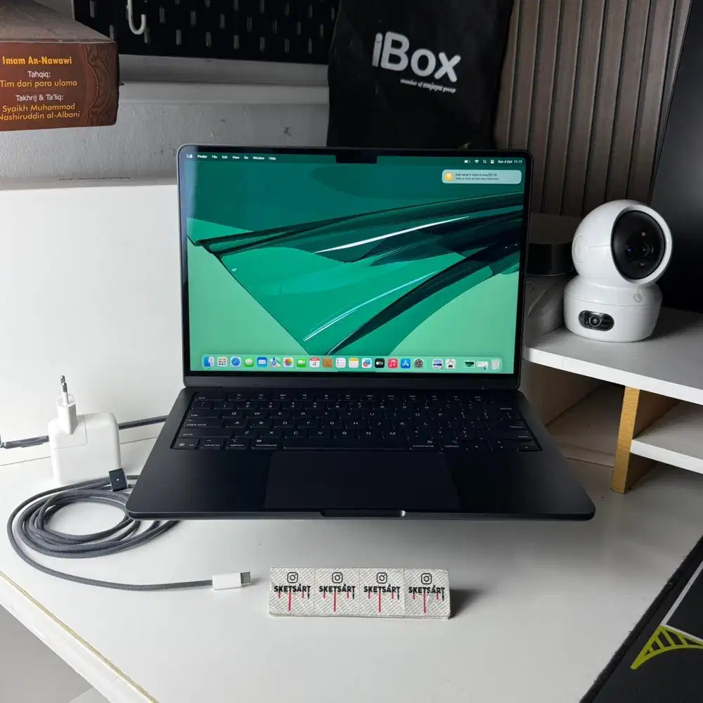 MacBook Air M4 16/256gb Midnight iBox Garansi Nov 2026