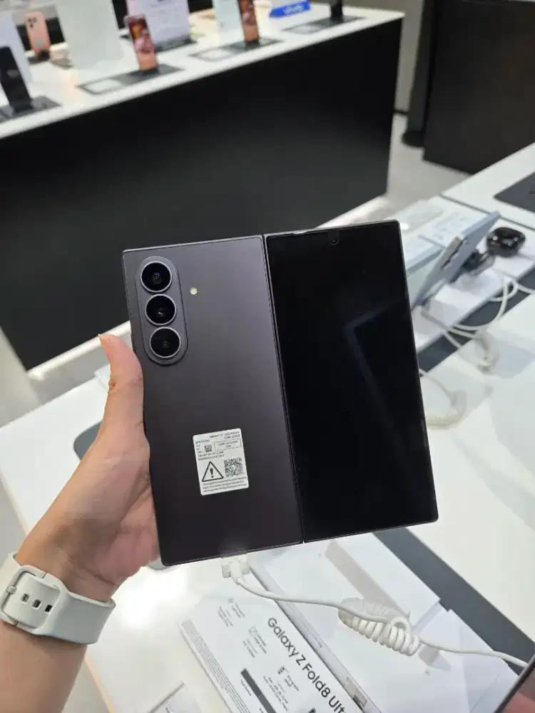 SAMSUNG Z FOLD 8 ULTRA GRATIS VOUCHER 2,6JT