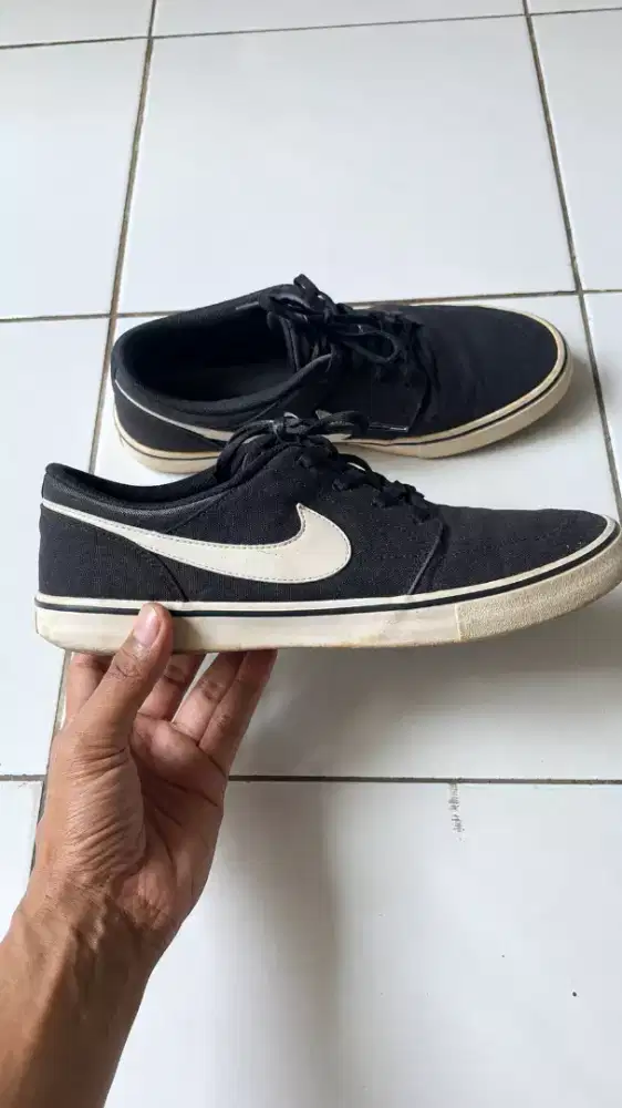 Sepatu nike sb potmore