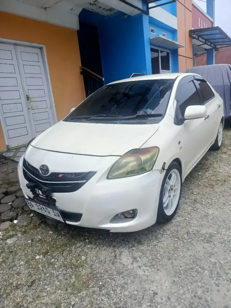 Mobil Vios gen 2 2009