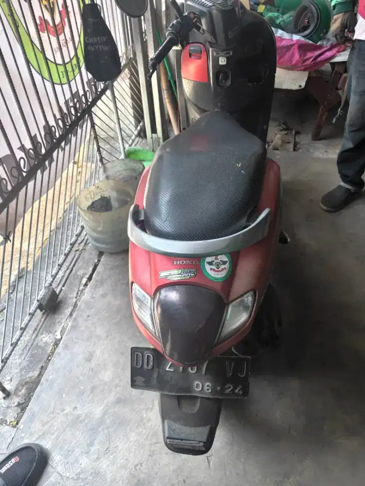 Dijual scoopy 2019 merah