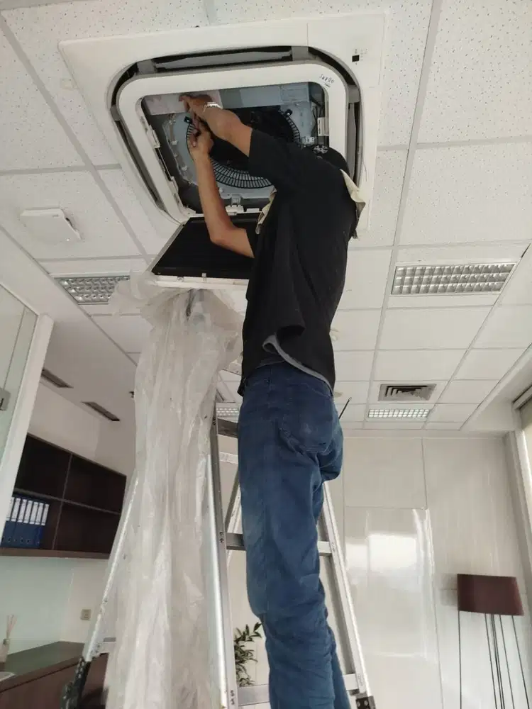 Jasa Cuci dan Perawatan AC