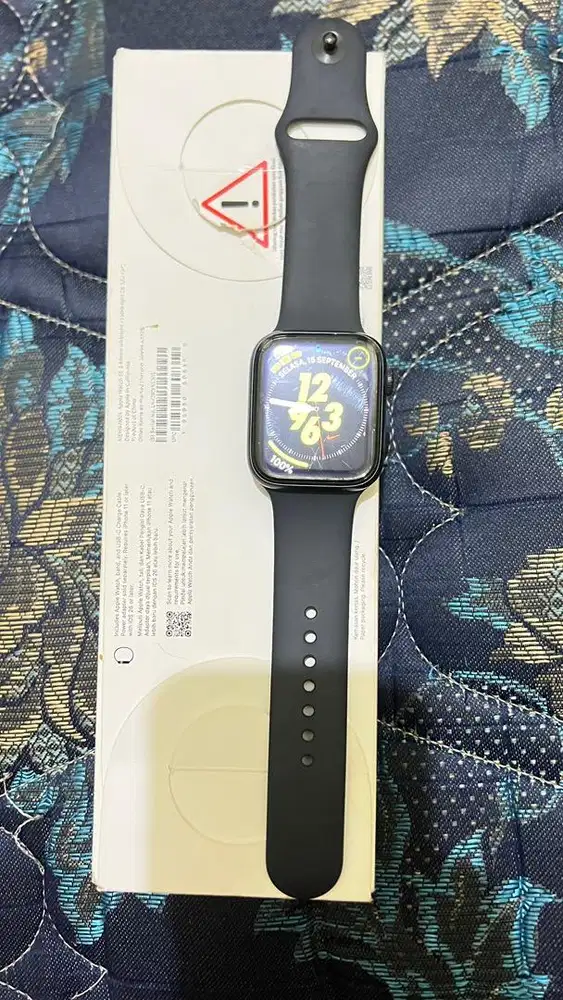 APPLEWATCH/IWACTH SE GEN 3 RESMI IBOX GARANSI MSIH ON BH 100% SIAP PKA