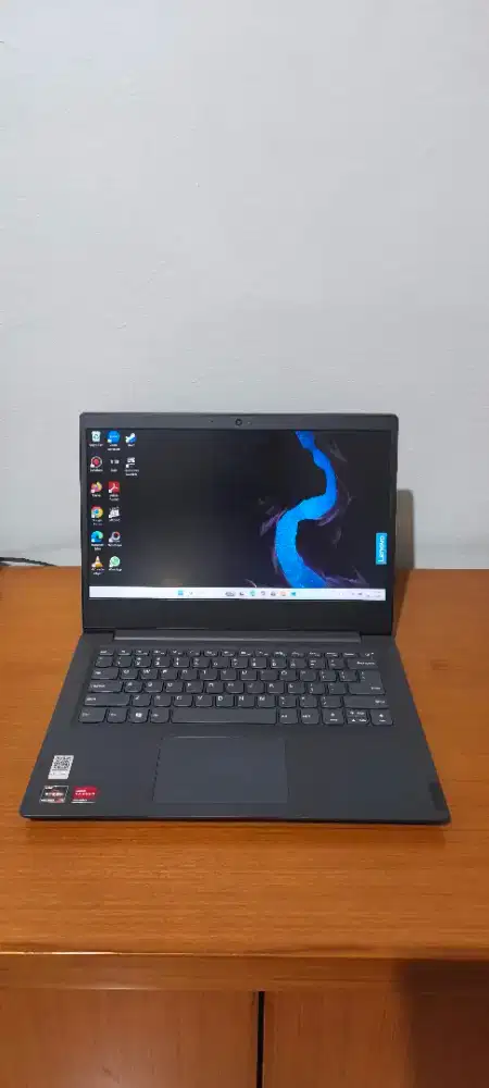 Laptop Lenovo V14 ARE