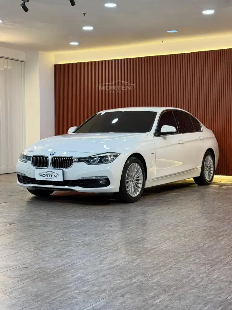BMW 320i Luxury F30 LCi 2018