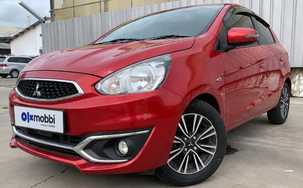 LOW DP Mitsubishi Mirage 1.2 GLS Bensin-AT 2016 UMK
