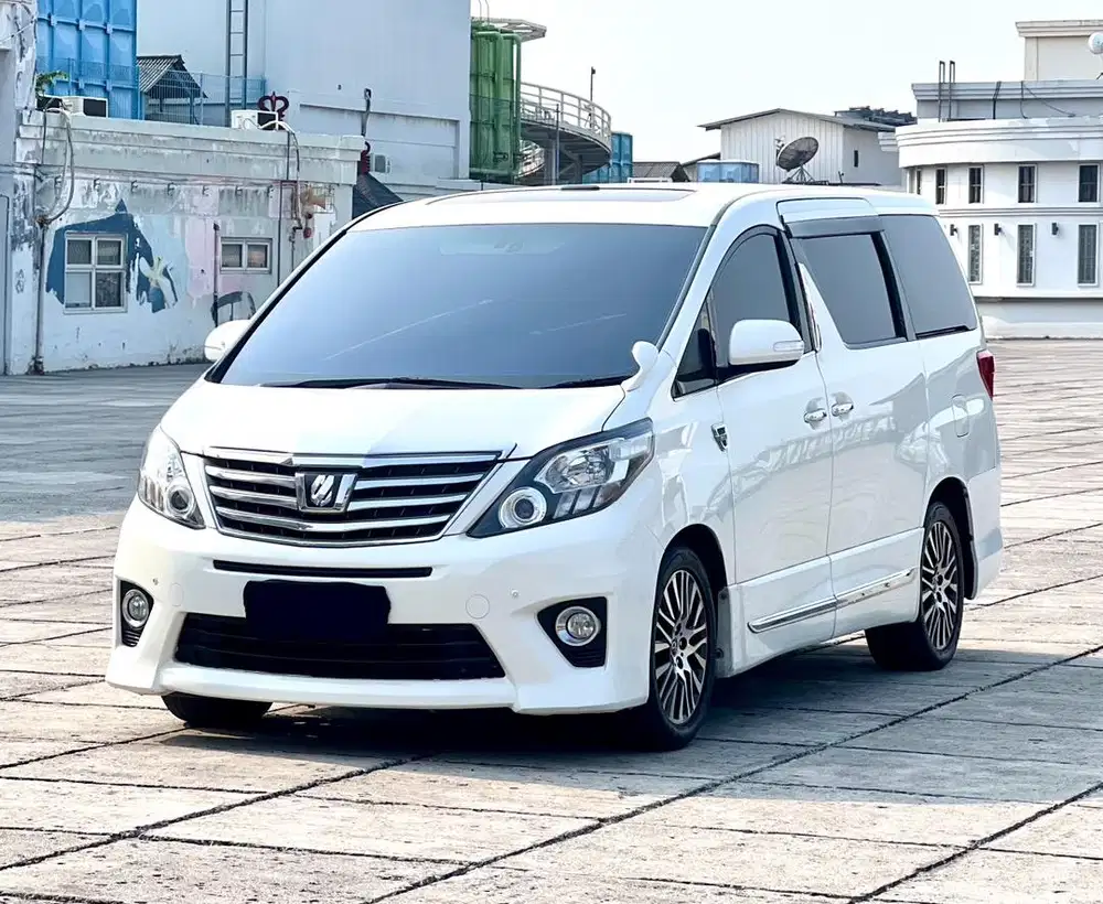Toyota Alphard SC 2.4 AT 2014
