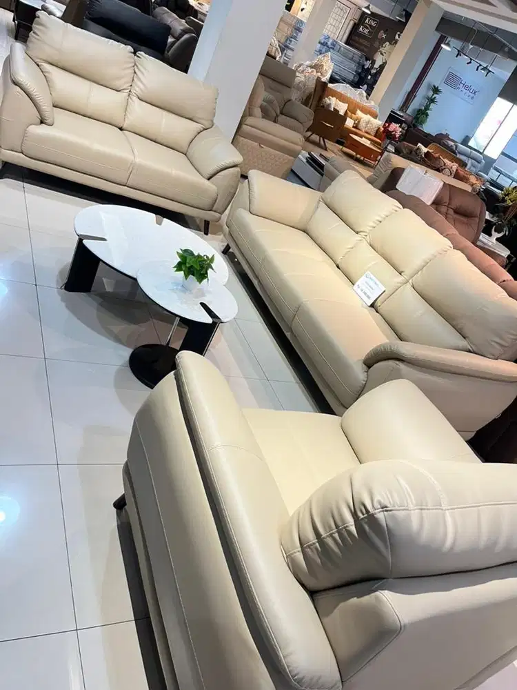 Set sofa tamu kulit