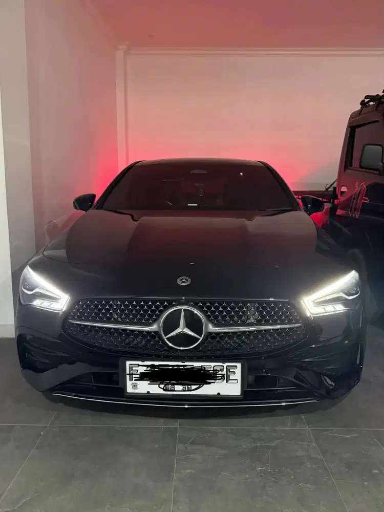 Mercedes Benz CLA 200 AMG LINE 2025 LIKE NEW
