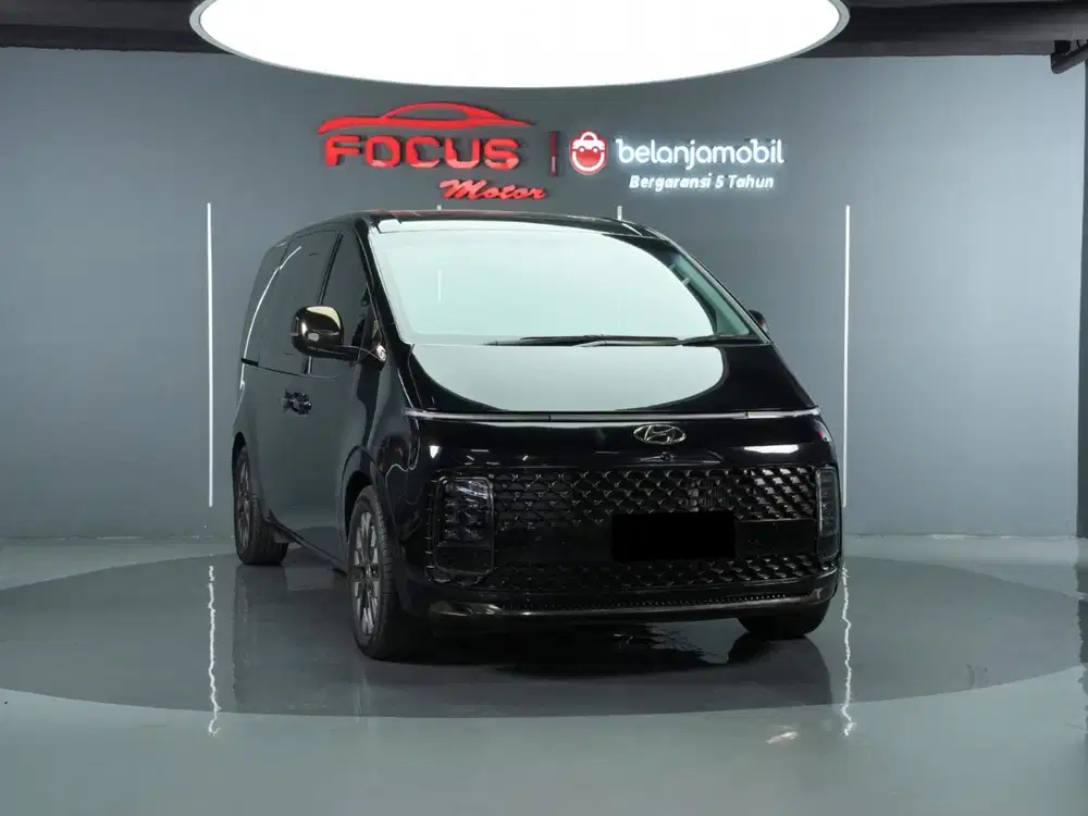 Hyundai staria signature 9 seater 2022 hitam pajak panjang