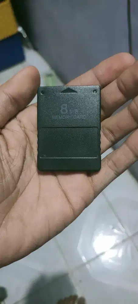 Memory card PS 2 sudah terisi save an tamatnya kondisi normal nominus
