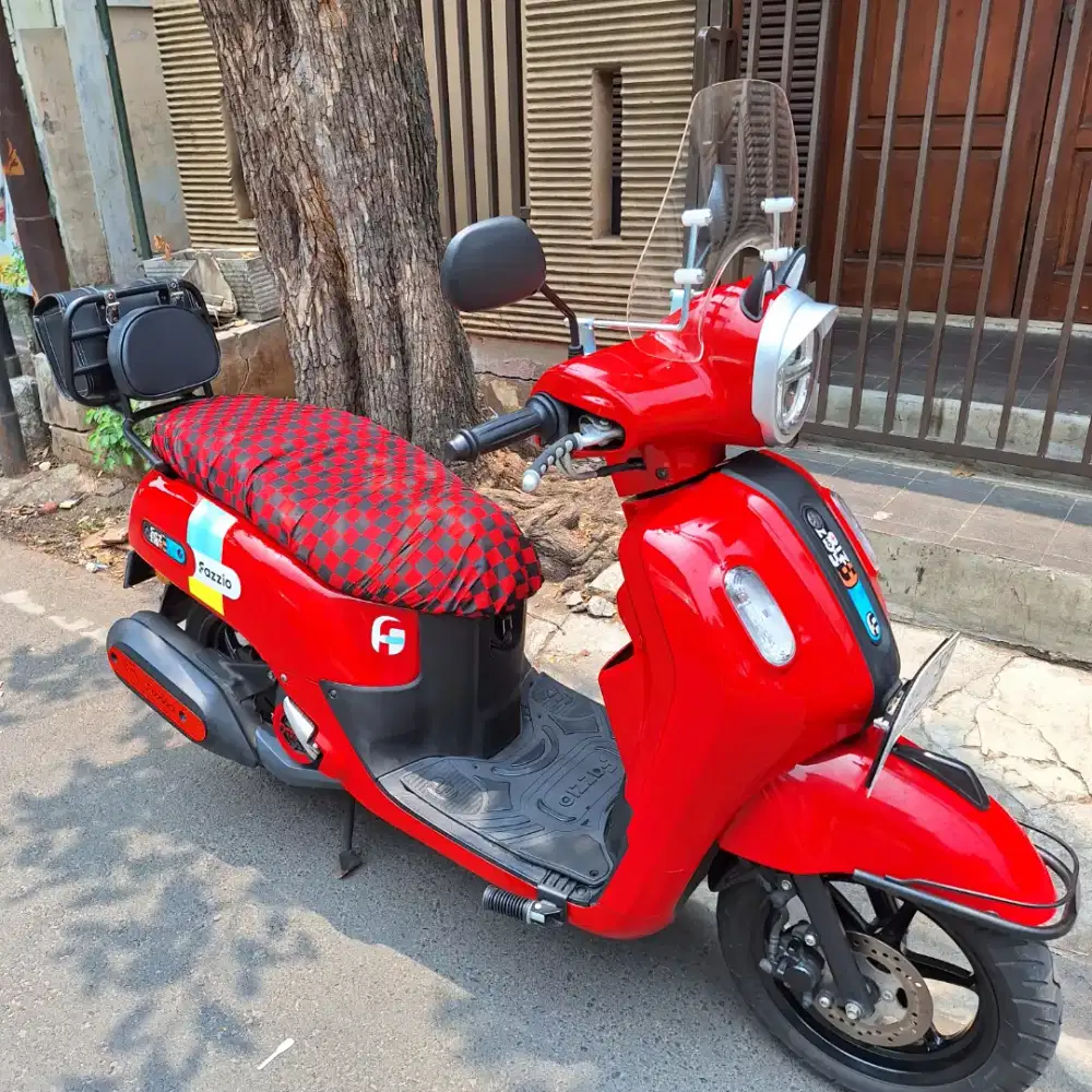 Jual Motor Yamaha Fazzio Merah 2024 Keyless  Mulus