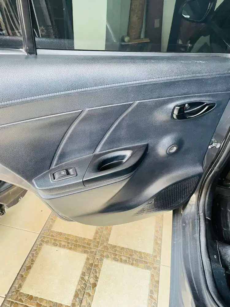 Toyota Limo 2016 Bensin