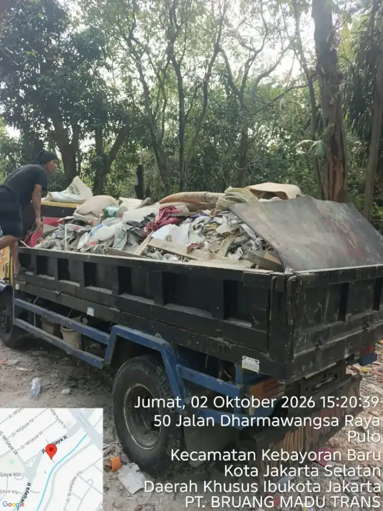 Jasa buang puing dan pembersihan sampah proyek