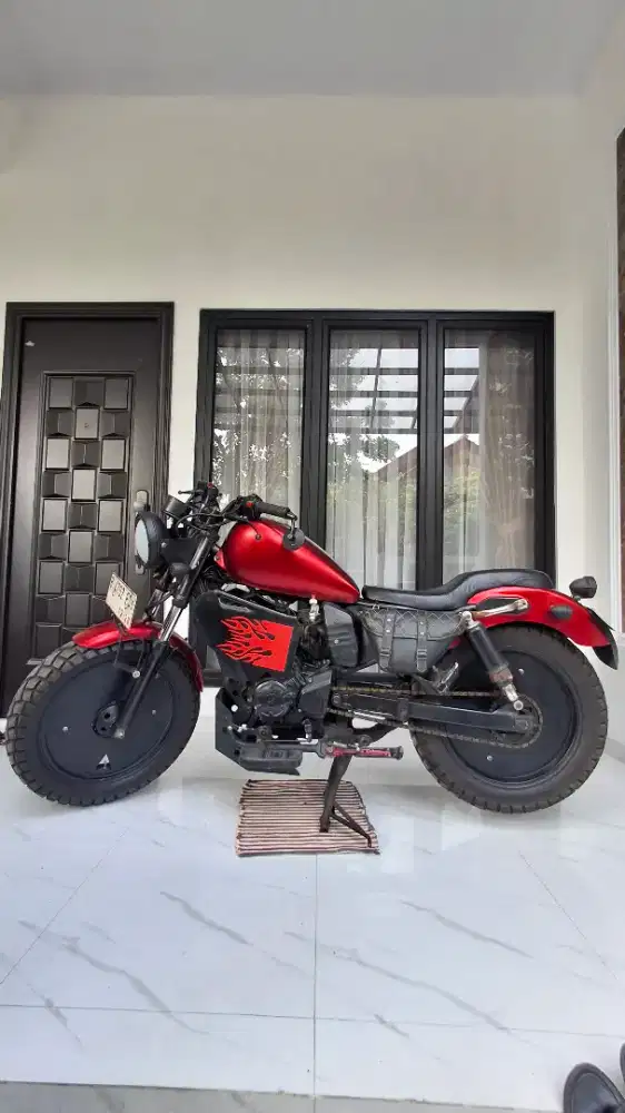 Bobber Custom Basic Yamaha Byson