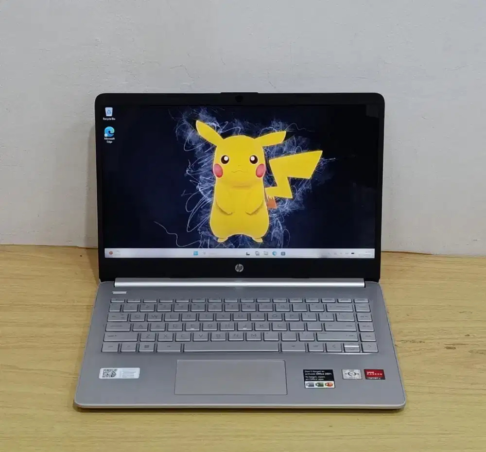 Laptop hp 14s-fq0xxx prosesor AMD Athlon Gold 3150U RAM 4GB SSD 512GB