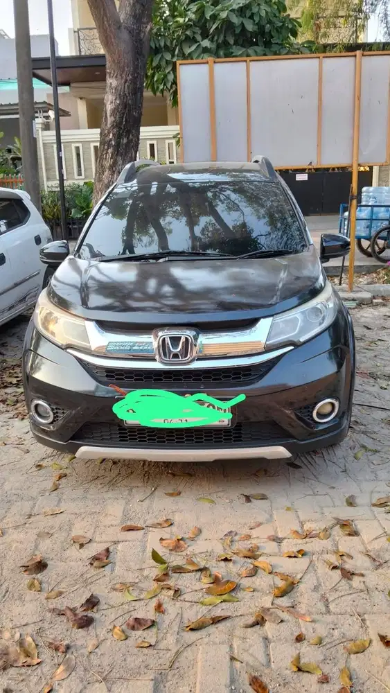 Honda BRV 2016 E CVT OverKredit