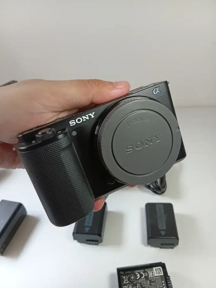 Sony Mirrorless ZV-E10 / ZV E10  / ZVE10 Black Like New Body Only BO