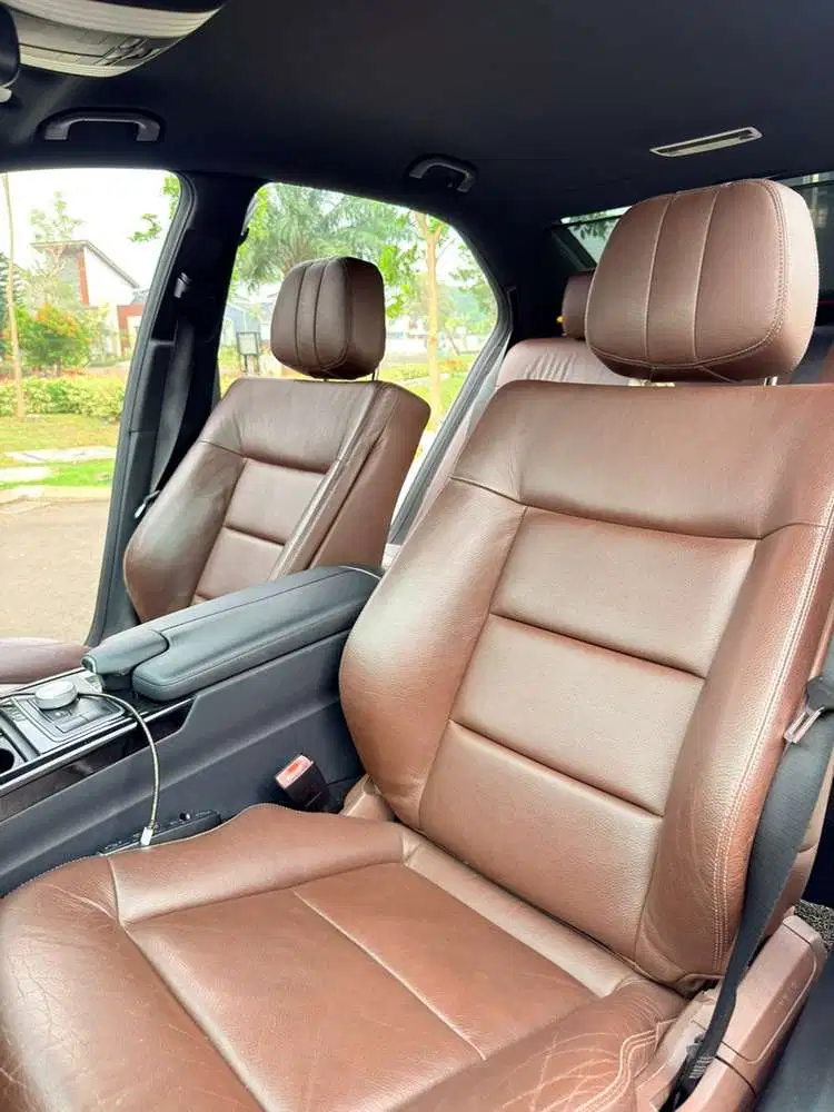 Mercedes-Benz E300 2010 Bensin