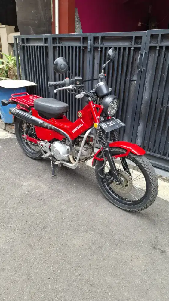 CT 125 Custom basic supra x 125